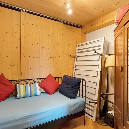 Do-mizil Apartment *