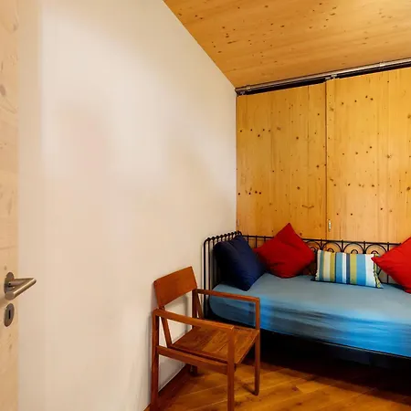 Do-mizil Apartment *